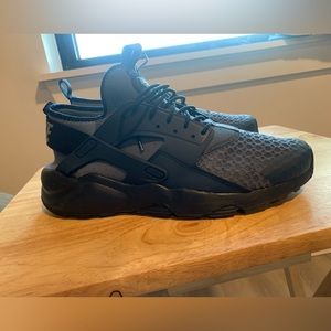 Nike huarache sneakers